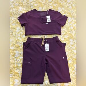 FIGS SET Exclusive Deep Purple